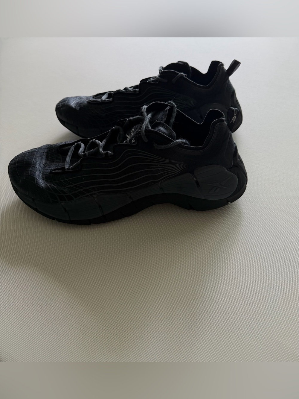 Reebok Men's Black Chunky Wave Sneakers